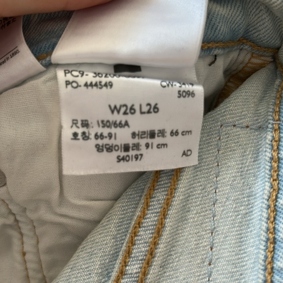 Levi High Rise 501 Jeans light wash - Picture 5 of 5